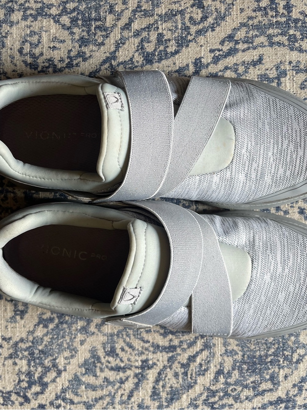 Vionic size 11 women’s Slip-On Athletic Sneakers in Light Gray